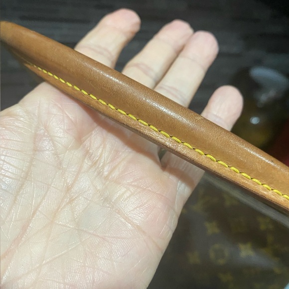 Louis Vuitton Looping GM Bag - Picture 9 of 12